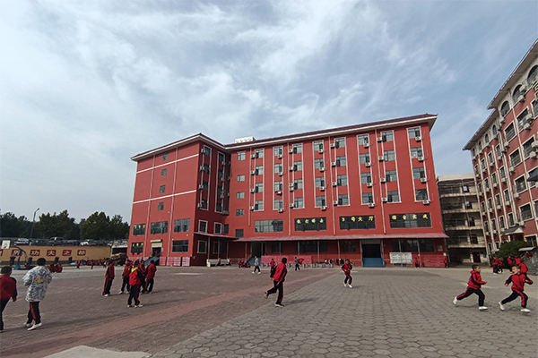 嵩山少林武校
