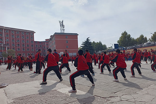嵩山少林武校