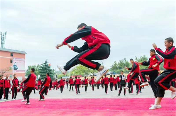 嵩山少林武校