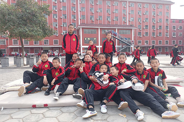 嵩山少林武校