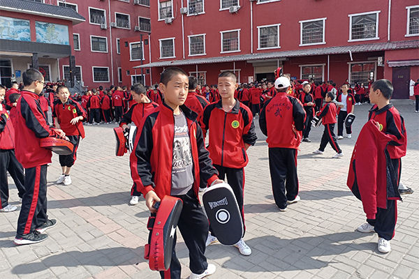 嵩山少林武校