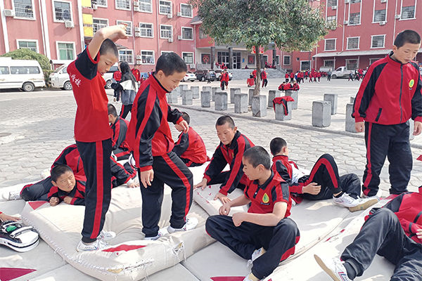嵩山少林武校