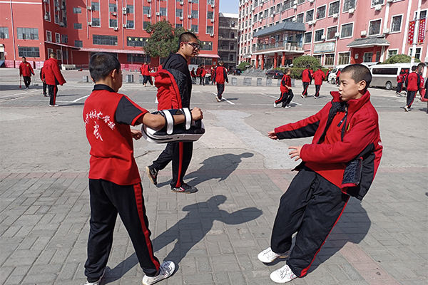 嵩山少林文武学校
